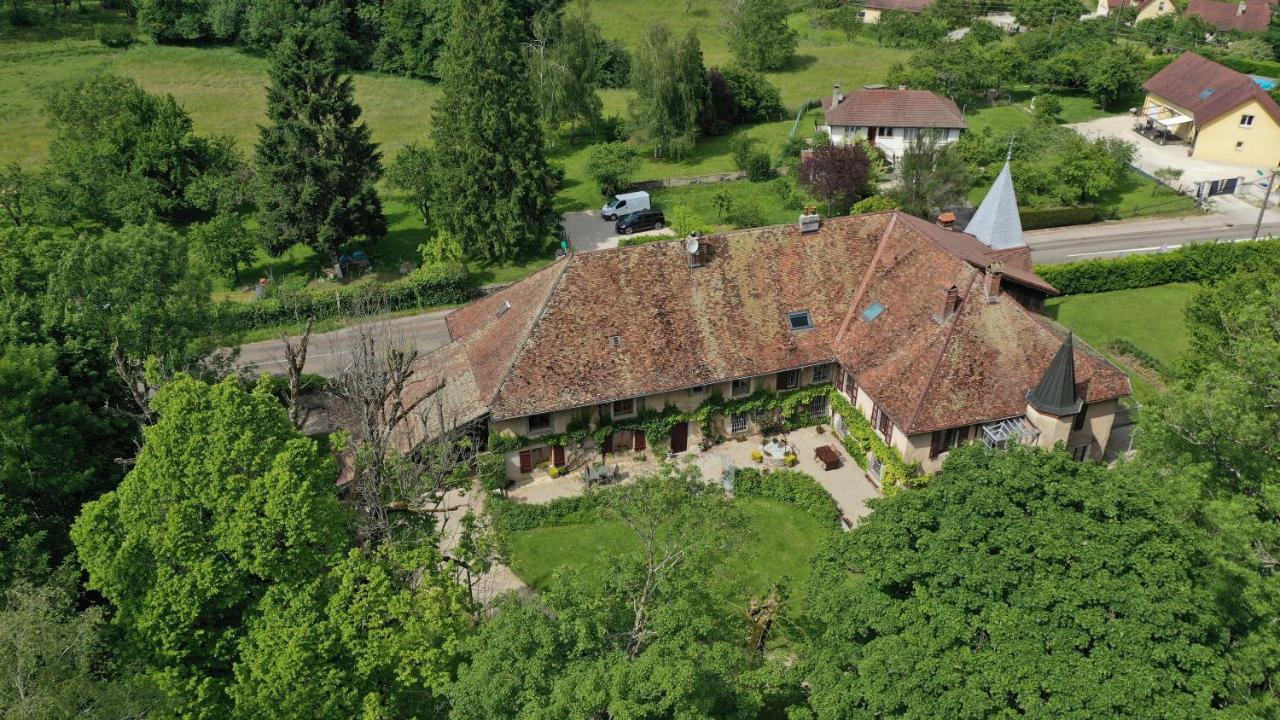 Domaine De Bellevue Gite Du Mont Poupet Marnoz ภายนอก รูปภาพ